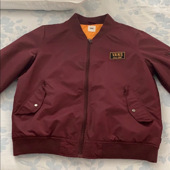 vans store jackets